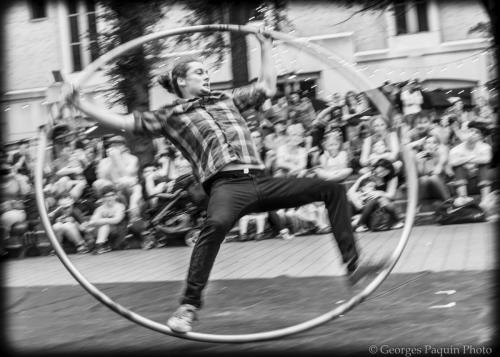 Festival Montréal Complètement Cirque